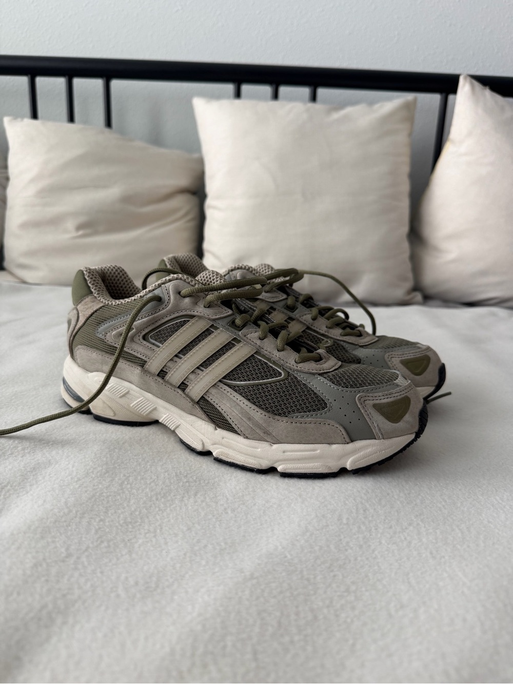 Men’s Adidas Shoes Olive Green Bottoms